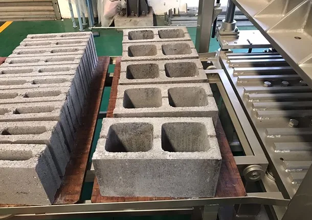 Машини для виготовлення цегли на продаж у Зімбабве -ZCJK